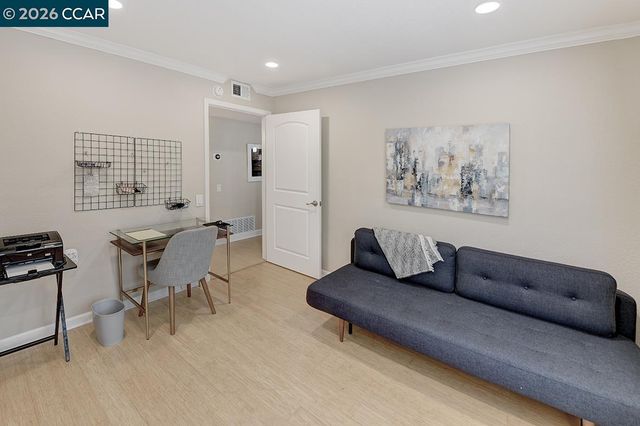 1136 Rockledge Ln 6, Walnut Creek, CA 94595