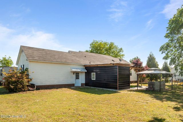 5065 Chris Road, Bailey, NC 27807