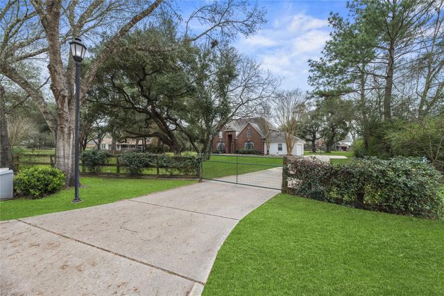 18919 Wildrose Lane, Tomball, TX 77377