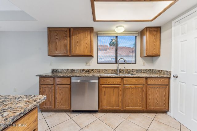 10311 N Cape Fear Lane, Oro Valley, AZ 85737