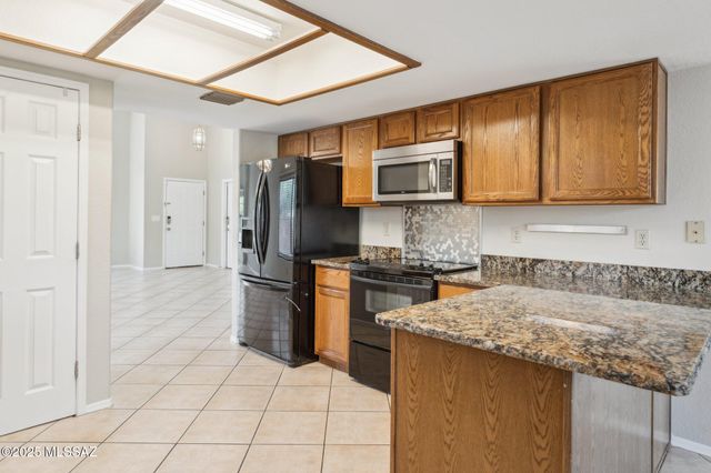 10311 N Cape Fear Lane, Oro Valley, AZ 85737