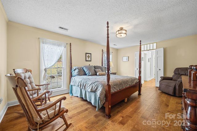 2234 Hamilton Mill Road, Charlotte, NC 28270