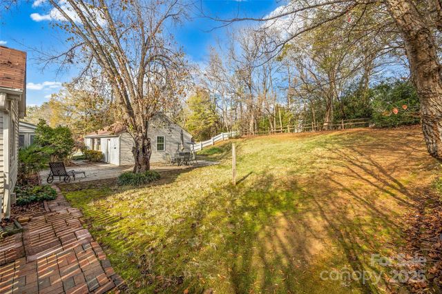 2234 Hamilton Mill Road, Charlotte, NC 28270