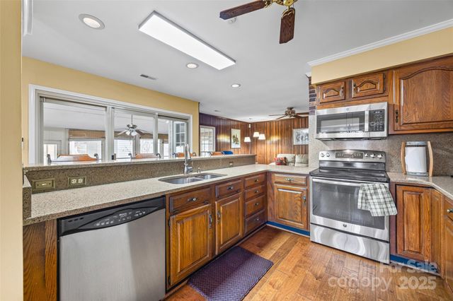 2234 Hamilton Mill Road, Charlotte, NC 28270