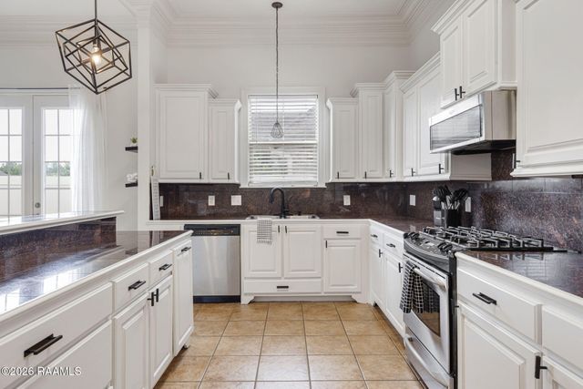 205 Vinemont Drive, Lafayette, LA 70501