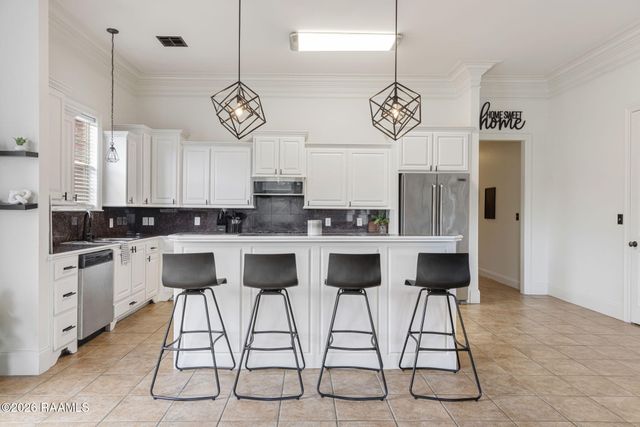 205 Vinemont Drive, Lafayette, LA 70501