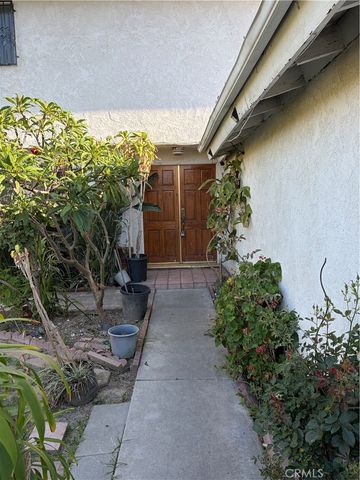 13848 Carnaby Street, Cerritos, CA 90703