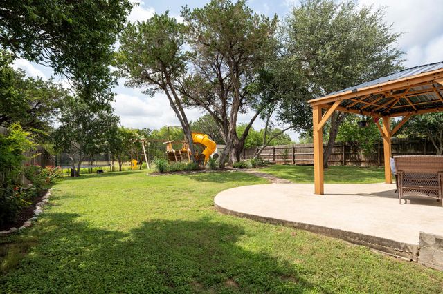 55 Sprucewood DR, Wimberley, TX 78676