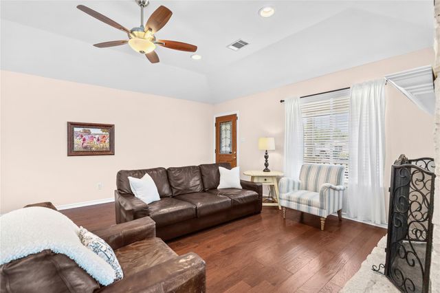 55 Sprucewood DR, Wimberley, TX 78676