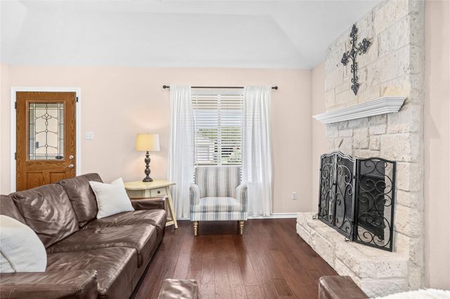 55 Sprucewood DR, Wimberley, TX 78676
