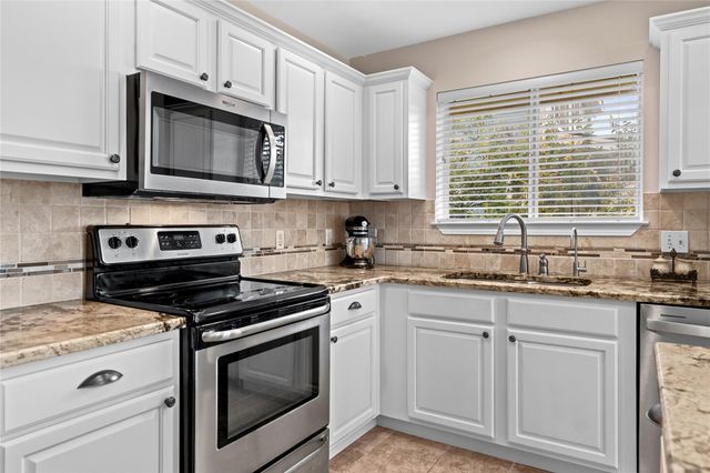 55 Sprucewood DR, Wimberley, TX 78676