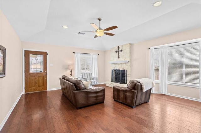 55 Sprucewood DR, Wimberley, TX 78676