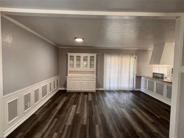 8506 Woodside Road, Rowlett, TX 75088