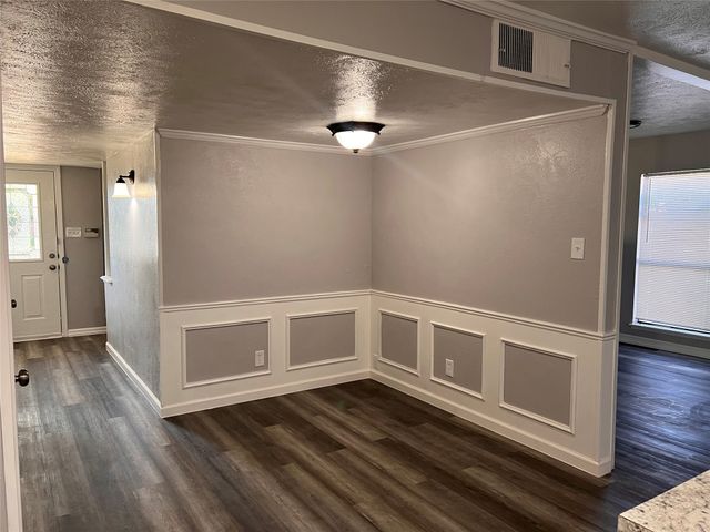 8506 Woodside Road, Rowlett, TX 75088