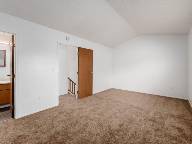 4835 Duke Philip Drive, 39A, Hilliard, OH 43026
