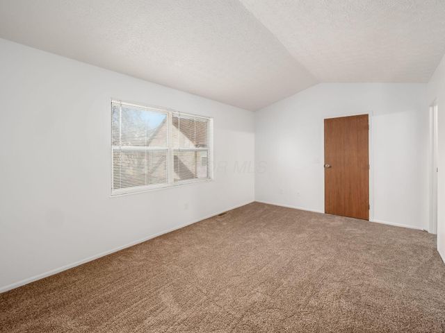 4835 Duke Philip Drive, 39A, Hilliard, OH 43026