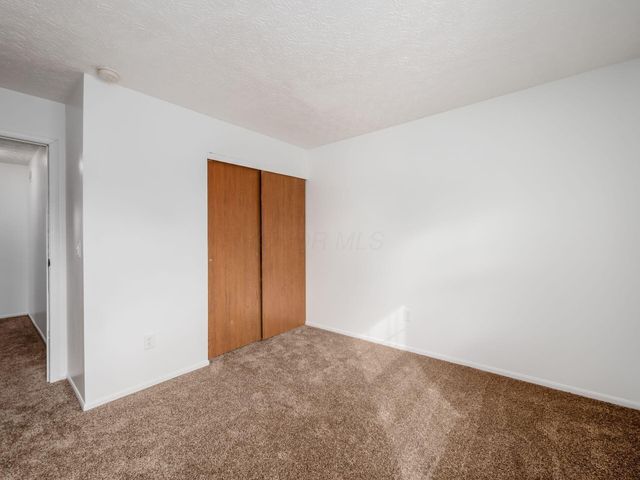 4835 Duke Philip Drive, 39A, Hilliard, OH 43026