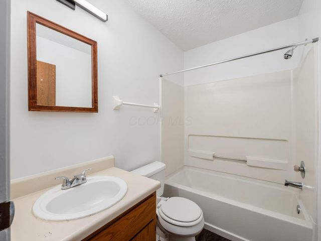 4835 Duke Philip Drive, 39A, Hilliard, OH 43026