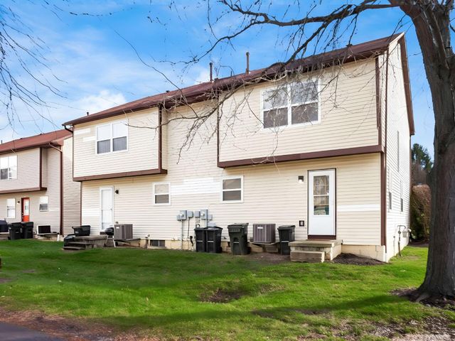 4835 Duke Philip Drive, 39A, Hilliard, OH 43026
