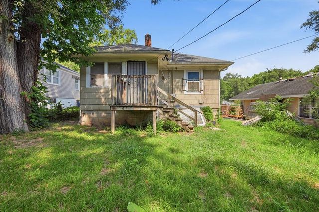 6920 S Benton Avenue, Kansas City, MO 64132