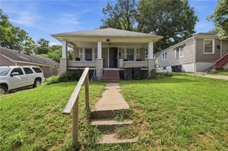 6920 S Benton Avenue, Kansas City, MO 64132