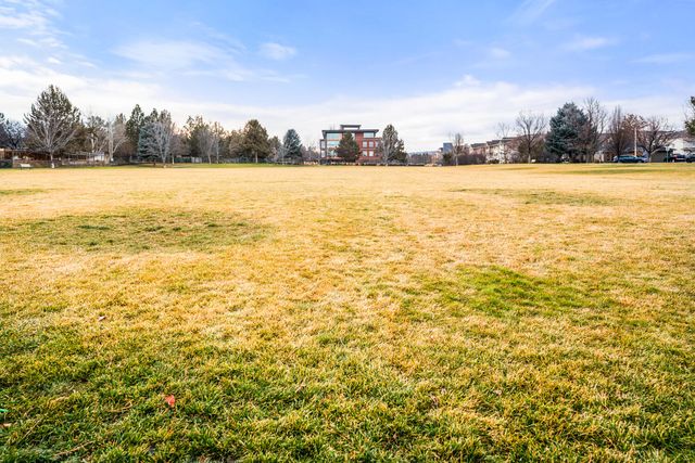 3216 NE Zoe Avenue, Bend, OR 97701