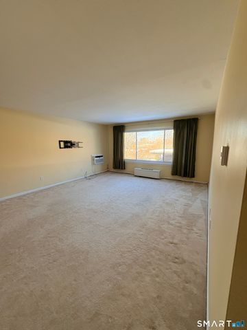 57 Westridge Road B9, New London, CT 06320