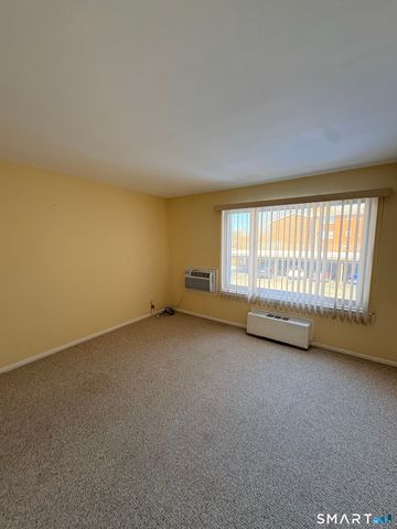 57 Westridge Road B9, New London, CT 06320