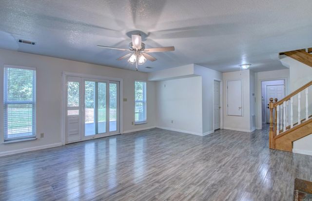 1400 Cedar Dr, Bryant, AR 72022