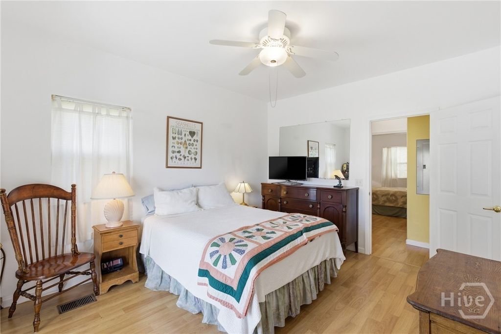 Image 19 of property listing at 8 Lighthouse Lane, Tybee Island, GA 31328