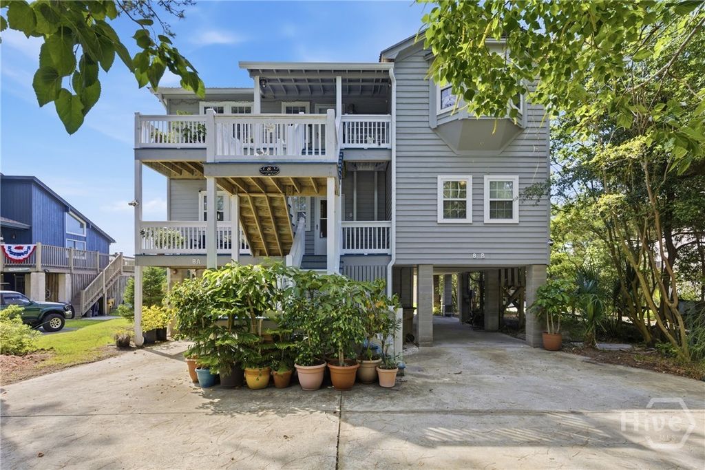 Image 2 of property listing at 8 Lighthouse Lane, Tybee Island, GA 31328