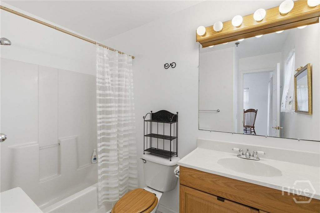 Image 21 of property listing at 8 Lighthouse Lane, Tybee Island, GA 31328