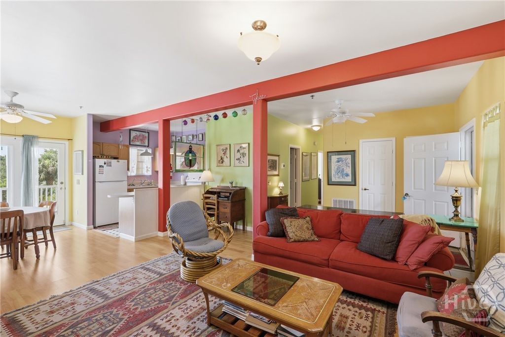 Image 9 of property listing at 8 Lighthouse Lane, Tybee Island, GA 31328