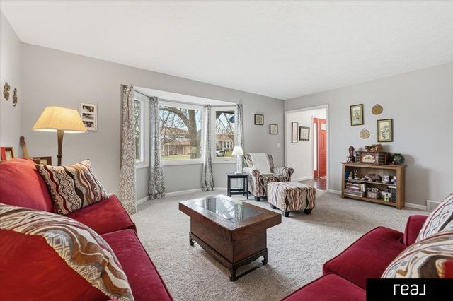 12908 S 29th Avenue, Bellevue, NE 68123