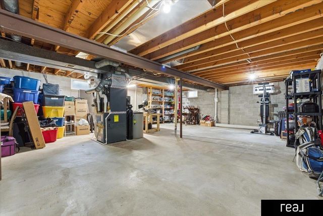 12908 S 29th Avenue, Bellevue, NE 68123