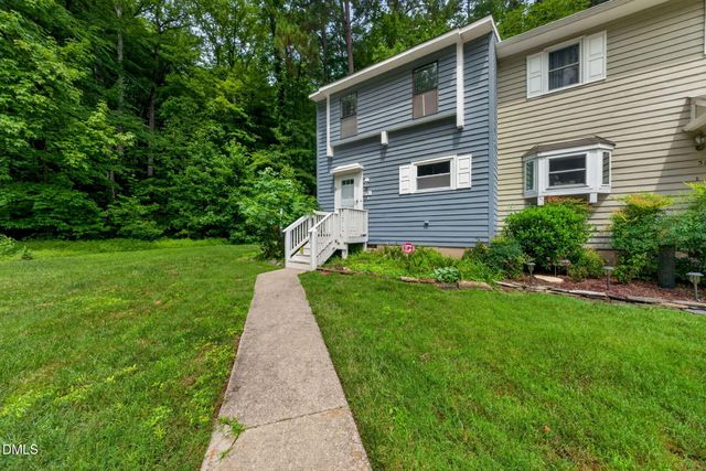 5701 Forest Lawn Court, Raleigh, NC 27612