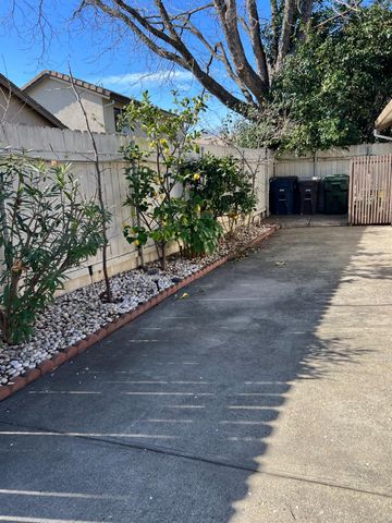 2260 Apple Orchard Court, Rancho Cordova, CA 95670