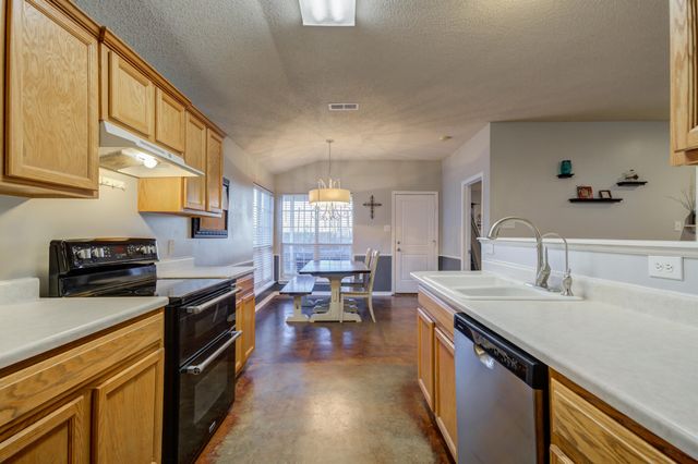 505 N Kline Avenue, Lubbock, TX 79416