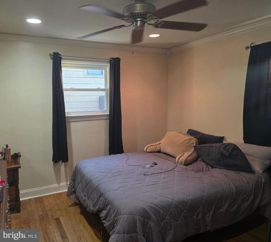 1207 N CHARLOTTE ST, Pottstown, PA 19464