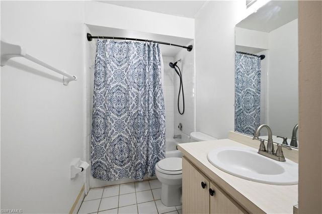 5990 Milne CIR, North Fort Myers, FL 33903
