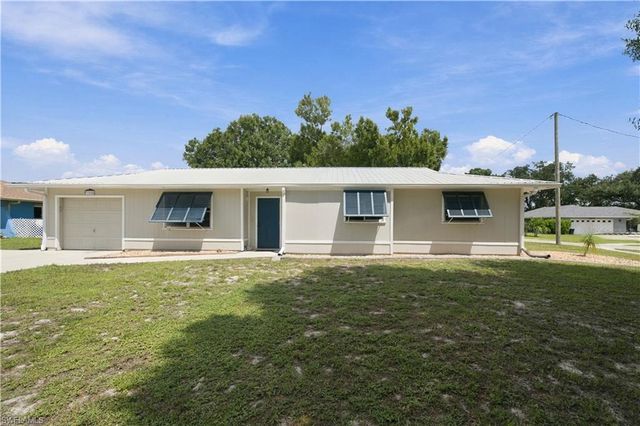 5990 Milne CIR, North Fort Myers, FL 33903