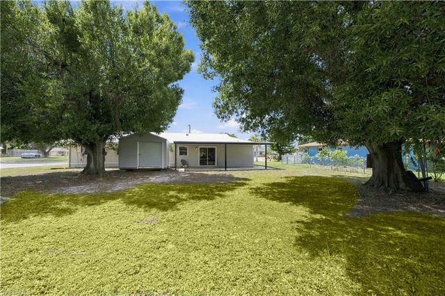5990 Milne CIR, North Fort Myers, FL 33903