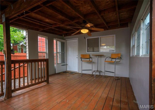 741 Regina Avenue, St Louis, MO 63125