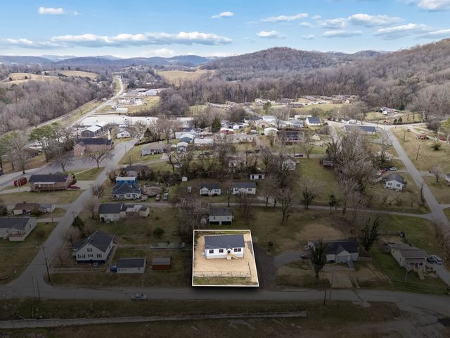 108 Read Ave, Carthage, TN 37030