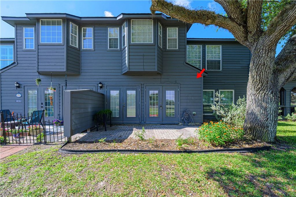 210 Oak Bay St 1203, Rockport, TX 78382 — photo 2