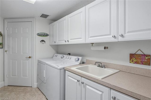 9154 Cherry Oaks LN 101, Naples, FL 34114