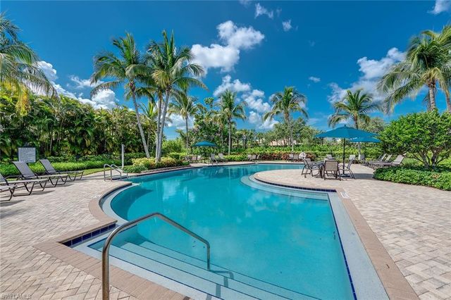 9154 Cherry Oaks LN 101, Naples, FL 34114