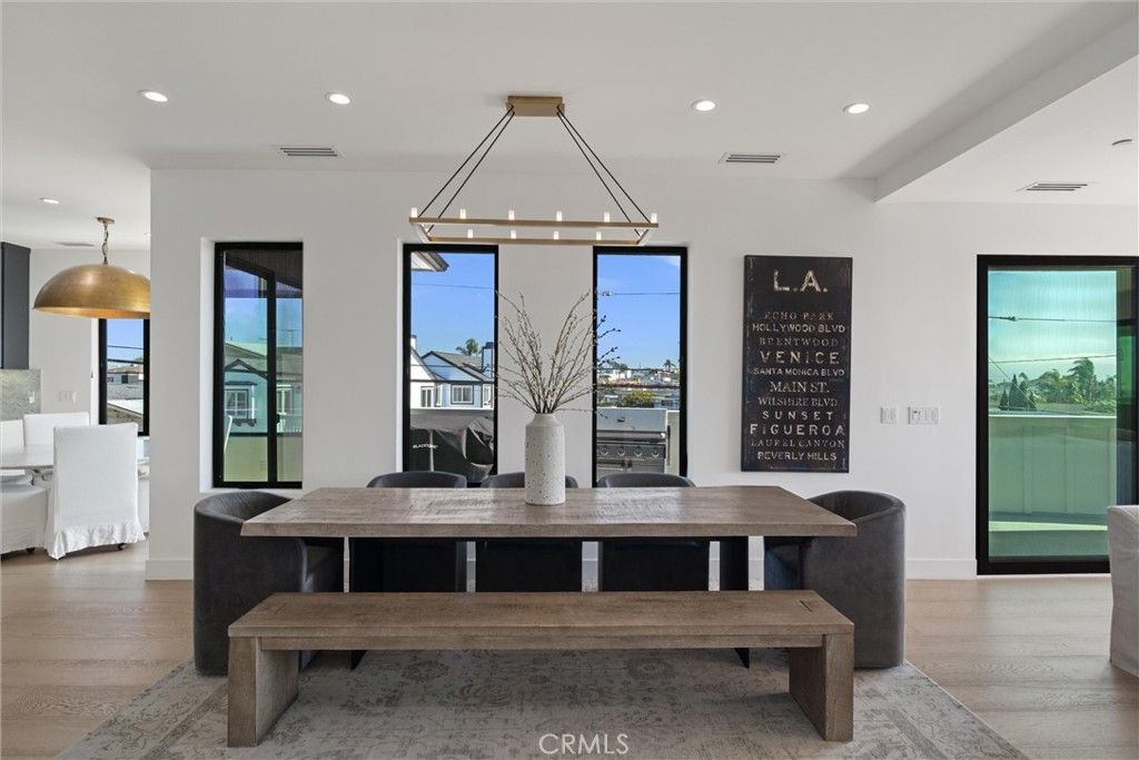 Image 19 of property listing at 1504 Prospect Avenue, Hermosa Beach, CA 90254