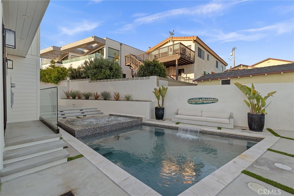 Image 27 of property listing at 1504 Prospect Avenue, Hermosa Beach, CA 90254