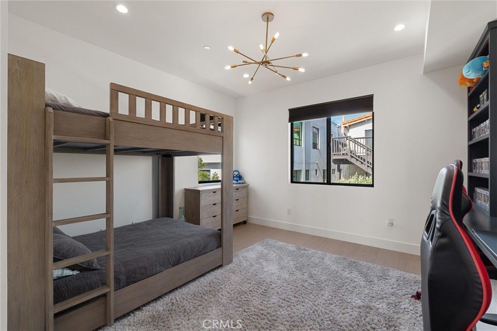 Image 43 of property listing at 1504 Prospect Avenue, Hermosa Beach, CA 90254